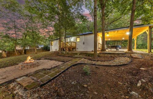 The White Lodge 4BDR Sleeps 8 with Fire Pit - Foto 8