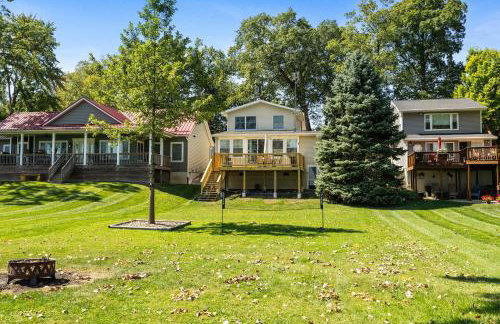 Lakefront Home on Pike Lake with Private Dock and Firepit - Foto 22