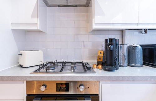 City of London Deluxe 4BR Steps to Tube - Foto 27