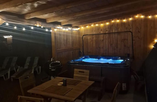 Bucovina-a-framehouse-hottub-fireplace-patio-wifi - Foto 12