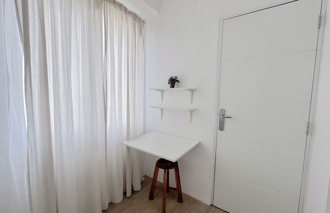 Compact and Restful 2BR at Menara Rungkut Apartment - Foto 23