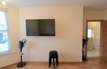 London Luxury 3 bedroom large apartment, aircon, free parking, station 4 mins walk - Foto 50