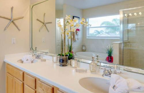 Pool Home * Large Master Bedroom - Foto 24