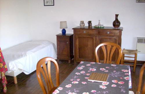 Charmante maison à Puy-l'Évêque avec jardin et balcon - Foto 8