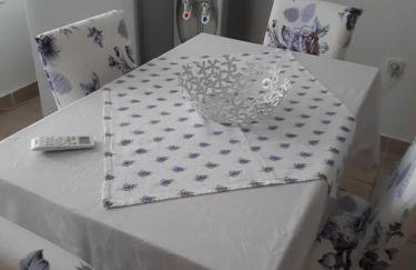 Iris Sabunike - Photo 80