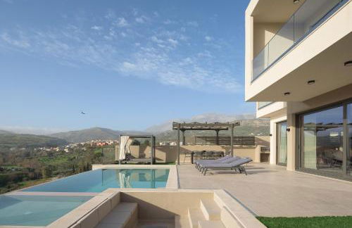 Venerato Villas Ampela & Apolonia, with Pool, Spa Whirlpool & Heritage, By ThinkVilla - Foto 1