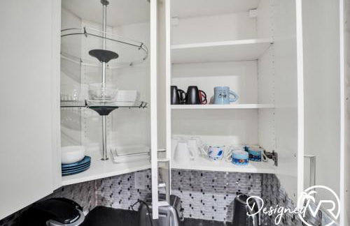 Modern condo wpool patio - Photo 20