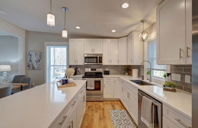 Fall Festivities - 4BR Home by IU Stadium Bloomington Bliss - Foto 18