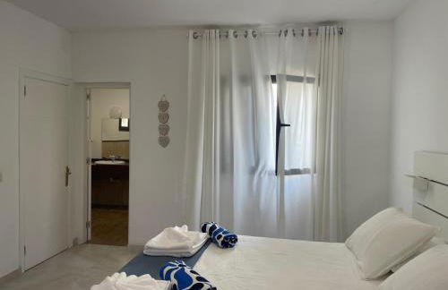 Villa LiLo Private House with Heated Pool - Foto 19