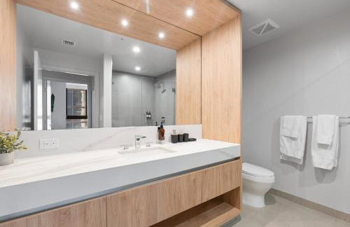 Downtown Condo w Roofpool & Gym - Foto 35