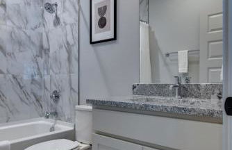 Modern East Nashville Townhome & Garage - Foto 17