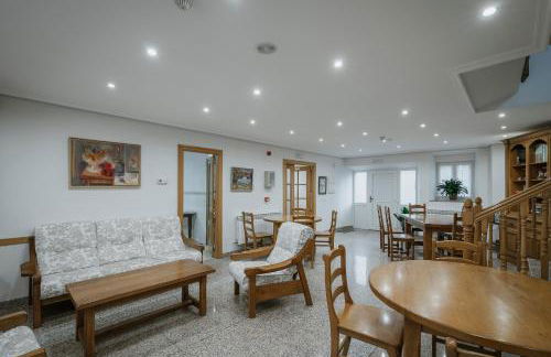 El Humilladero - Photo 7