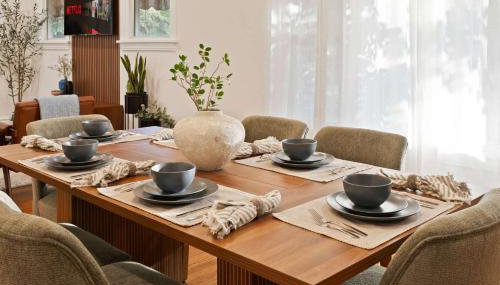 New Elmhurst Gem - Game Room & Amazing Yard - Foto 5