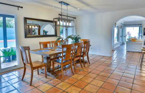 Sherman Oaks Tennis Estate with Pool + Spa - Foto 11