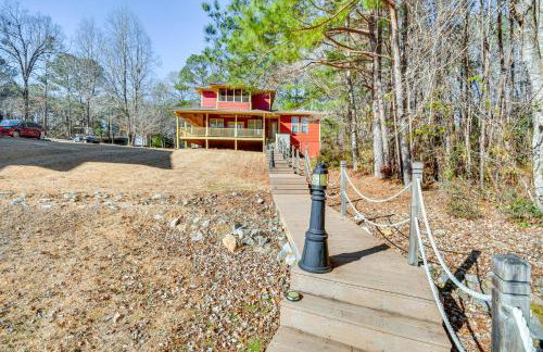 Lakefront Jacksons Gap Retreat with Grill and Dock! - Foto 28