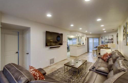 Bay View Dream - Steps to Bay, Rooftop Patio & AC - Foto 14