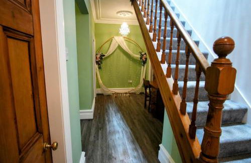 Northfield Cottage, Games & Arcade Room, Dog Friendly HS2, NEC, BHX, M42, Family Gatherings, Contractors, Hot Tube Hire Optional - Foto 74