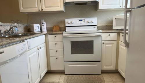 Newly Listed! 20 Percent Off! Golf and Tennis Community Retreat - Foto 4