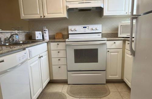 Newly Listed! 20 Percent Off! Golf and Tennis Community Retreat - Foto 4