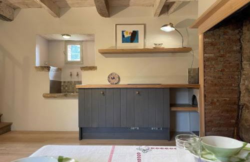 Historic Mansion by River Cénevières - Foto 15