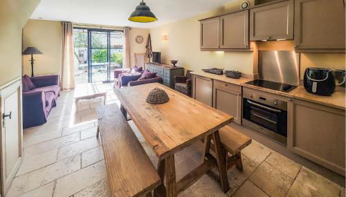 2 Bedroom Gorgeous Home In Saint-Laurent-De-La-Ca - Foto 2