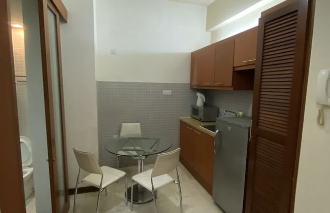 Peninsula Residents All Suite - Photo 15