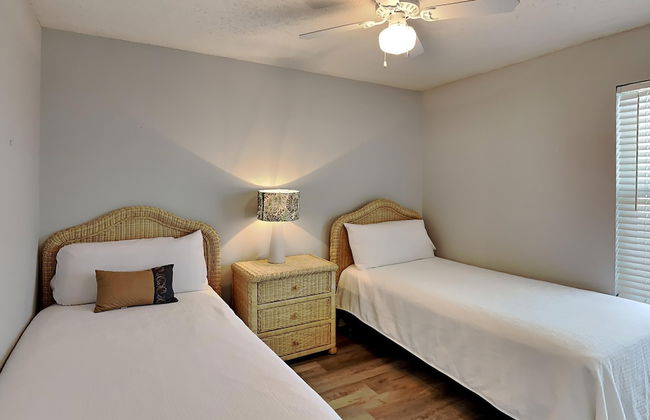 Pelican Beach by Southern Vacation Rentals - Photo 17