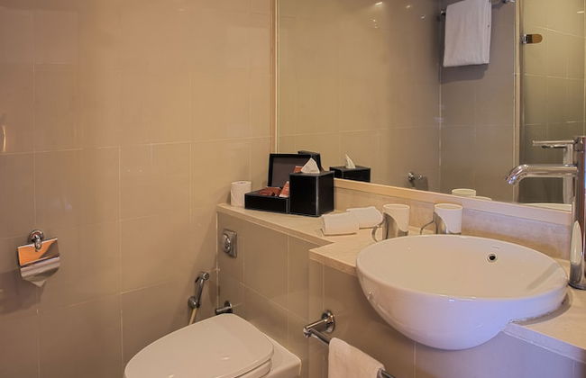 Oakwood Residence Naylor Road Pune - Photo 12