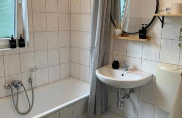 Helle Freude! Modern Apartment in central Location - Foto 17