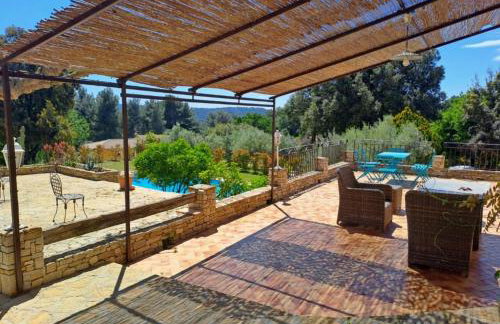 Maison de Caractère située au coeur des domaines viticoles de BANDOL - Foto 4