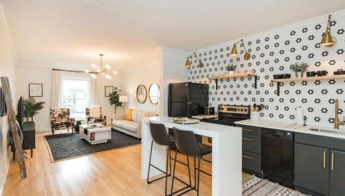 Music City Holiday, on Music Row, has POOL & Free Parking - Foto 1