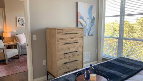 The City View Suite Garage Parking Top Floor! - Foto 5