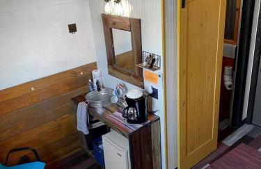 Stay in a Converted Horse Stall Suite with Private Bath, Breakfast & Farm Views Near Old Hickory Lake - Foto 8