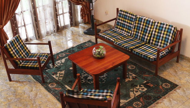 Coin salon dans le hall