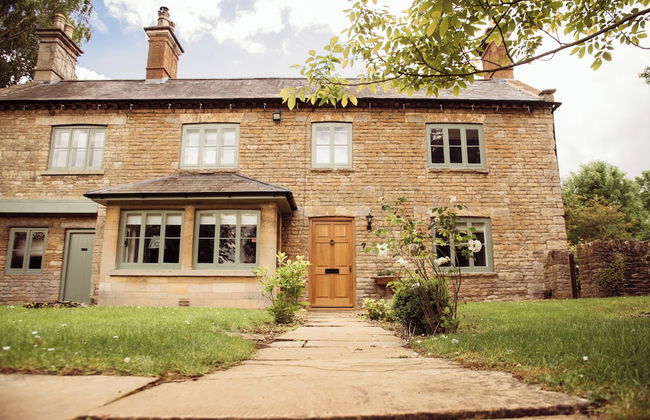 The Falcon Cottages - Foto 1