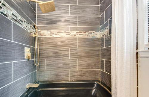 6 Mi to Airport Riverdale Home with Private Pool! - Foto 16