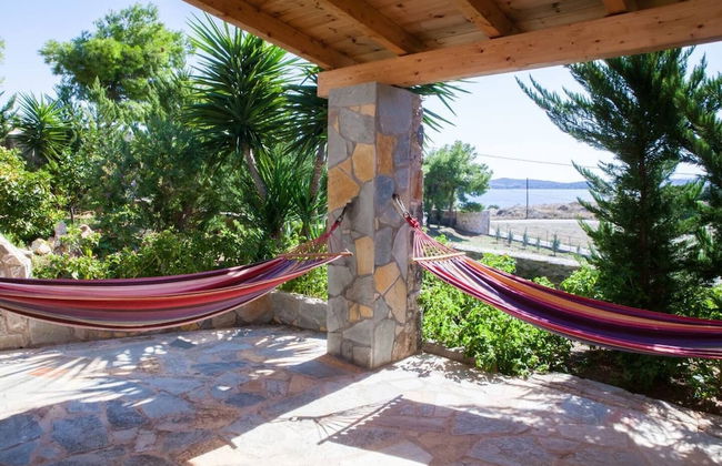 Feels Like Your Home at Ermioni - Photo 18