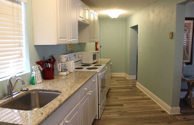 Shoreline Suites & Cabana Cottages - Foto 75