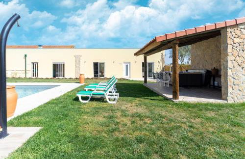 Rural holiday home in Netos-Almagreira with shared pool - Foto 25