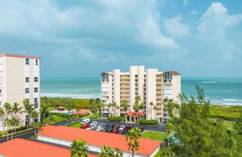 Hutchinson Island Beach Condo - Photo 29