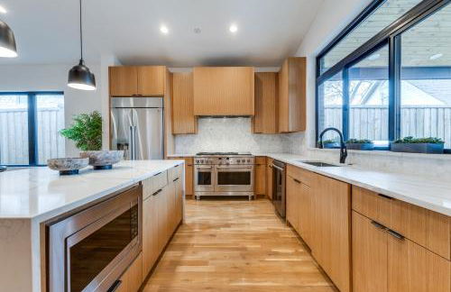 Mod Squad - Photo 32