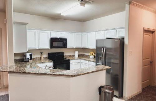 Townhouse near AT&T stadium, Six Flags & Epic Waterpark - Foto 16