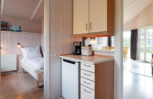 4 person holiday home in GROEMITZ - Photo 14