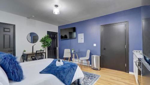 East Side Gem Steps to Brady St & McKinley Beach - Foto 3