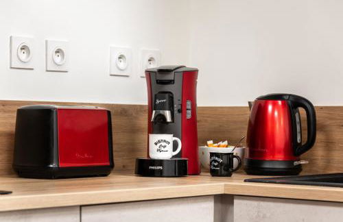 Côté Palais avec Climatisation - Fibre & Netflix - Spacieux en rez-de-chaussée - Foto 9