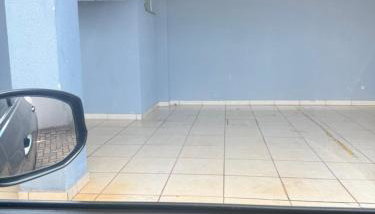 Apartamento aconchegante próximo shopping catuai,uem,vivaro,lebloc - Foto 3
