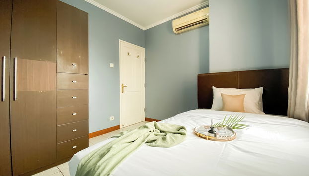 Spacious And Comfy 3Br At Puri Garden Apartment - Foto 2, Habitación