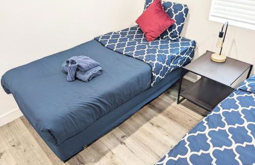 Wonderful 3 Bedroom Home Perfect for Getaway - Photo 39