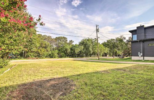 Bright Jonestown Retreat with Yard and Porch! - Foto 25