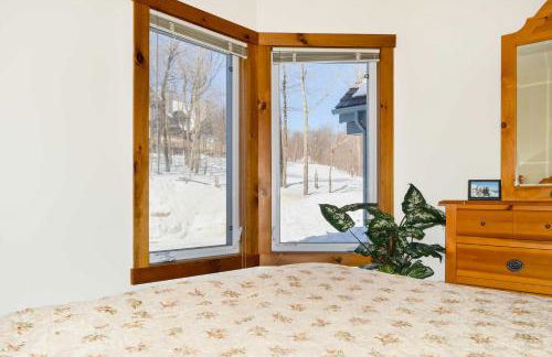 Inviting Ski-inandSki-out Condo at Jay Peak Resort! - Foto 13